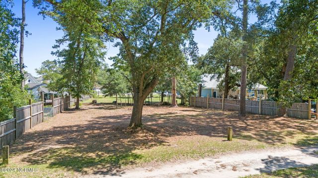 950 Hankinsville Road, Southport, NC 28461