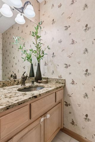 7966 Island Road, Eden Prairie, MN 55347