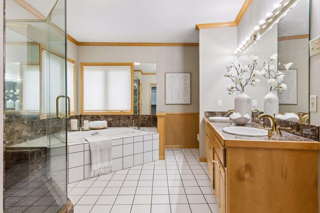 7966 Island Road, Eden Prairie, MN 55347