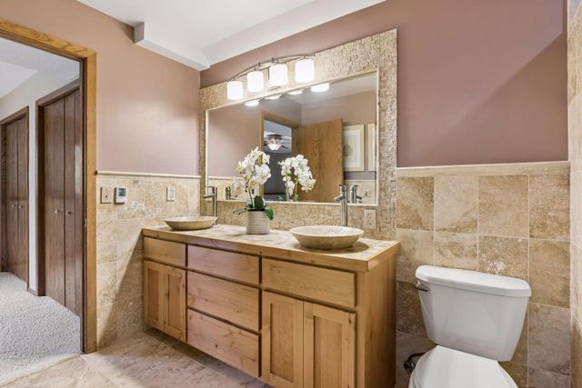 7966 Island Road, Eden Prairie, MN 55347
