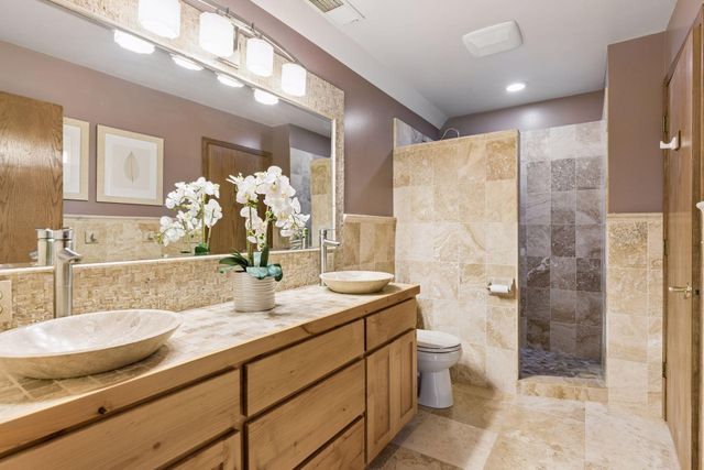 7966 Island Road, Eden Prairie, MN 55347