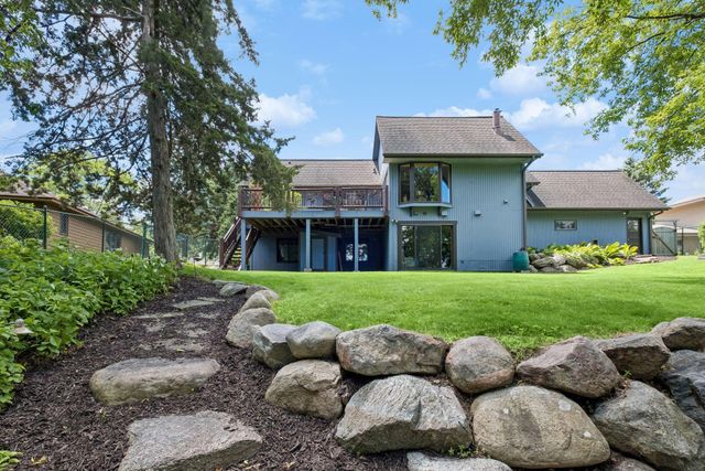 7966 Island Road, Eden Prairie, MN 55347