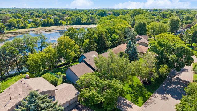 7966 Island Road, Eden Prairie, MN 55347