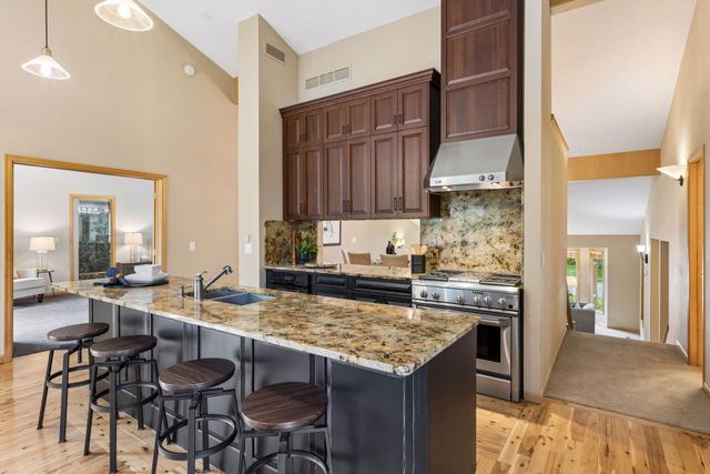 7966 Island Road, Eden Prairie, MN 55347