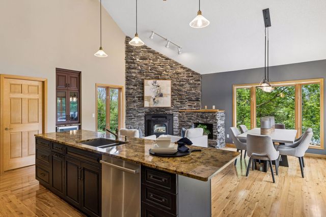 7966 Island Road, Eden Prairie, MN 55347