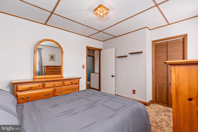 1654 MANOR RD, Baltimore, MD 21222