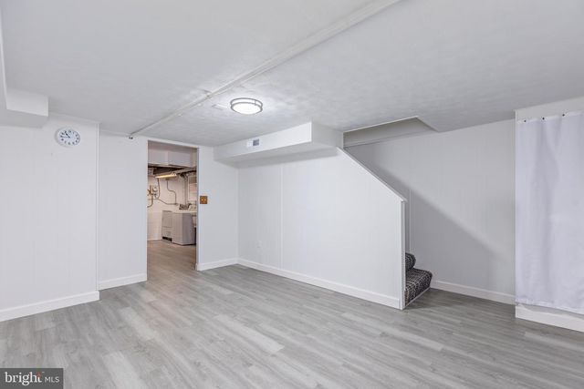 1654 MANOR RD, Baltimore, MD 21222