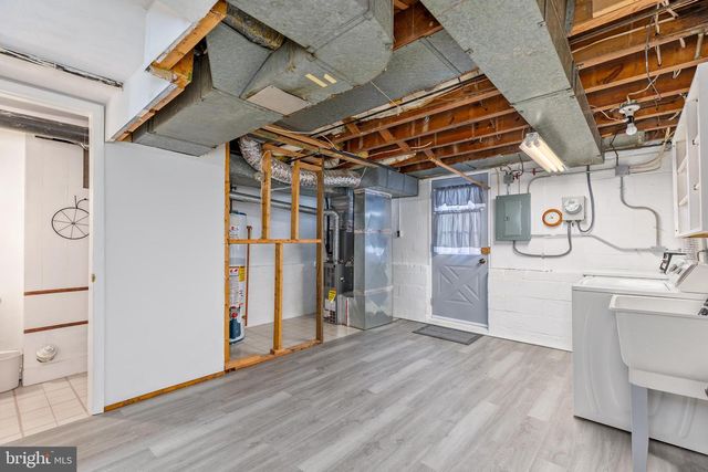 1654 MANOR RD, Baltimore, MD 21222
