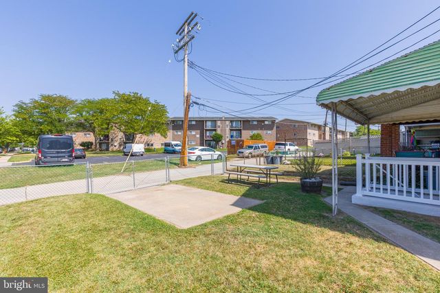 1654 MANOR RD, Baltimore, MD 21222