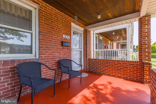 1654 MANOR RD, Baltimore, MD 21222