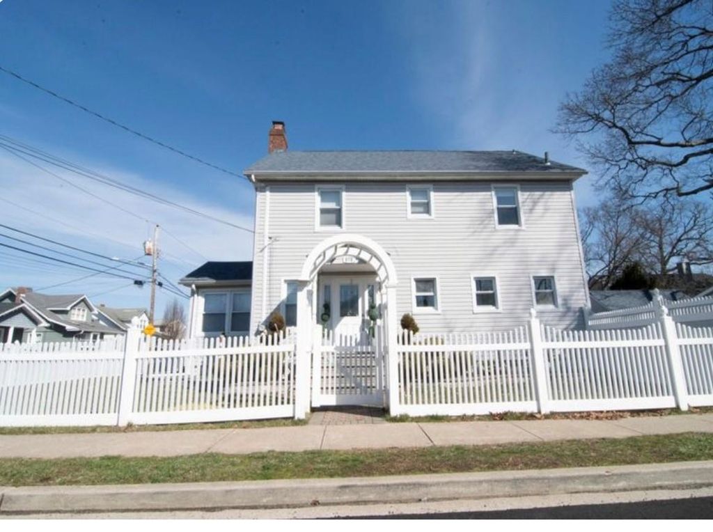 875 Pilgrim ave North Baldwin, North Baldwin, NY 11510