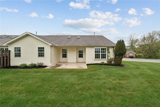 108 Merion Ct, Hempfield Twp, PA 15601