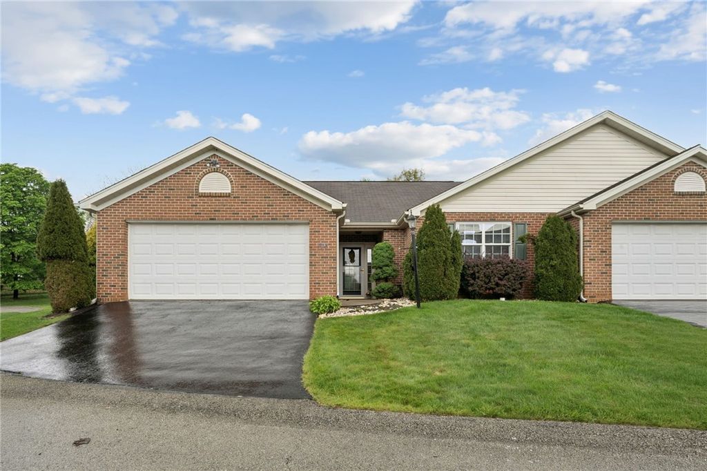 108 Merion Ct, Hempfield Twp, PA 15601