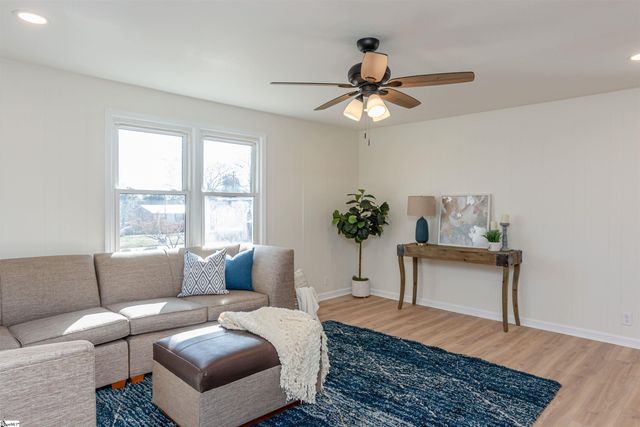 115 Bentwood Drive, Piedmont, SC 29673