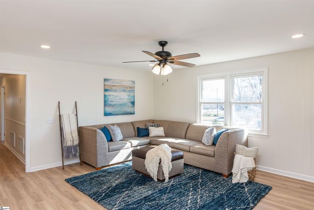 115 Bentwood Drive, Piedmont, SC 29673