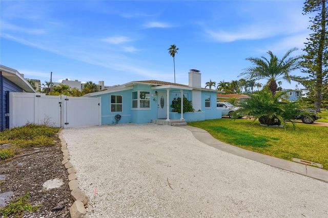 15424 2ND STREET E, Madeira Beach, FL 33708