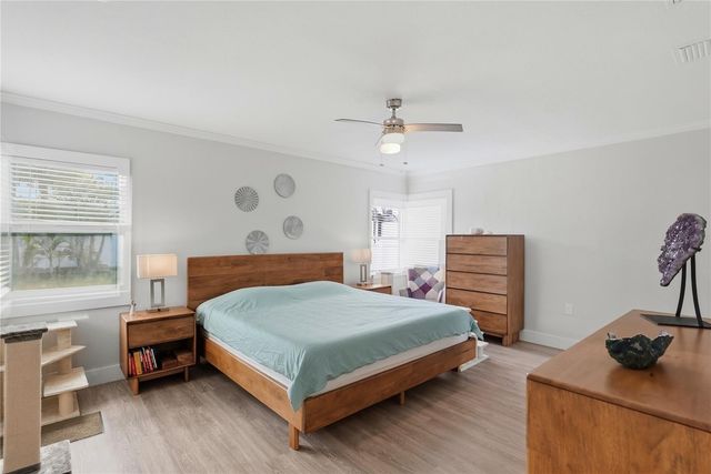 15424 2ND STREET E, Madeira Beach, FL 33708