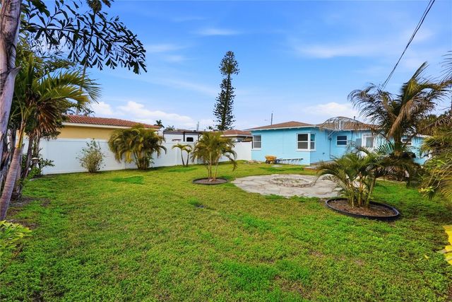 15424 2ND STREET E, Madeira Beach, FL 33708