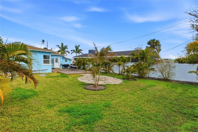 15424 2ND STREET E, Madeira Beach, FL 33708