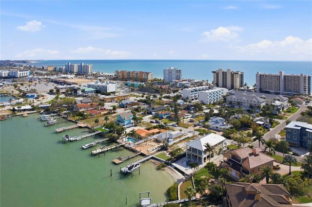 15424 2ND STREET E, Madeira Beach, FL 33708