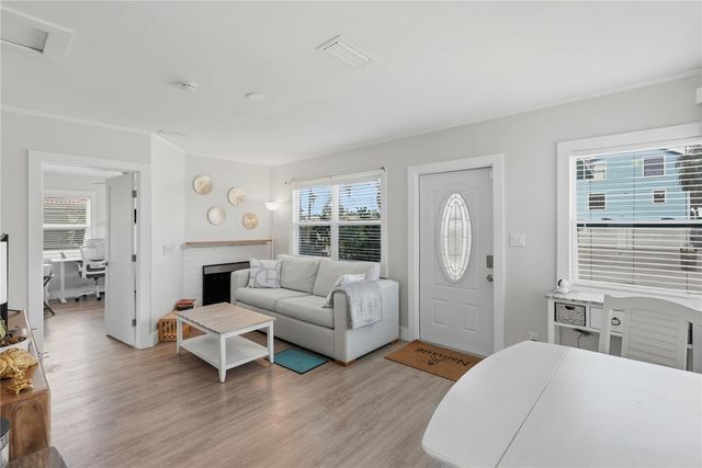 15424 2ND STREET E, Madeira Beach, FL 33708