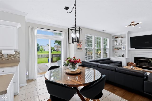 1049 Statesman Drive, Brownsburg, IN 46112