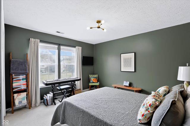 1049 Statesman Drive, Brownsburg, IN 46112