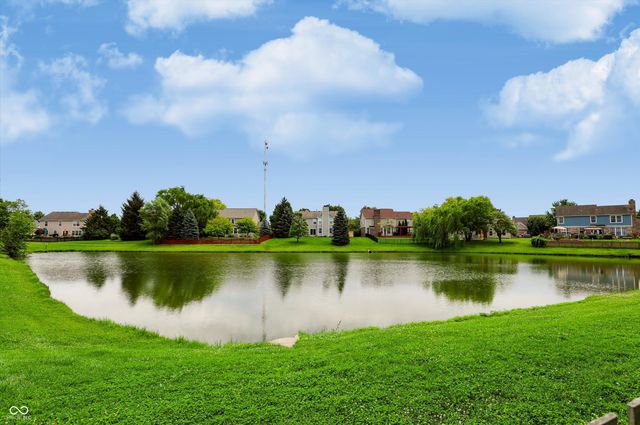 1049 Statesman Drive, Brownsburg, IN 46112