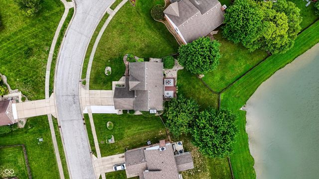 1049 Statesman Drive, Brownsburg, IN 46112