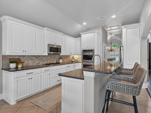 4201 Oxbow Drive, Mckinney, TX 75072