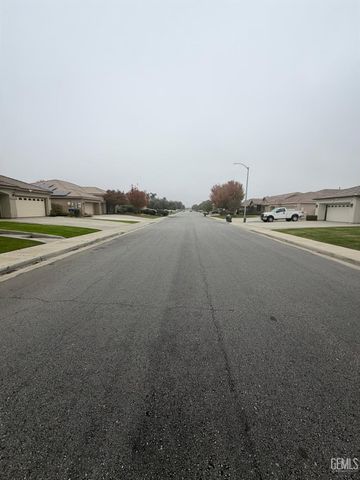 13115 Hinault Drive, Bakersfield, CA 93314