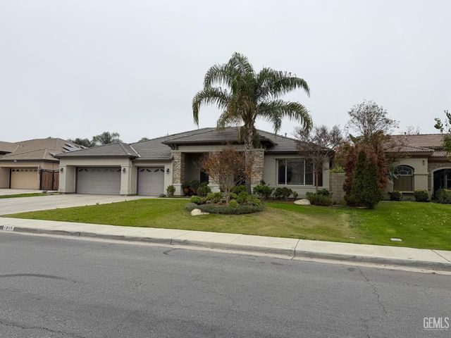 13115 Hinault Drive, Bakersfield, CA 93314