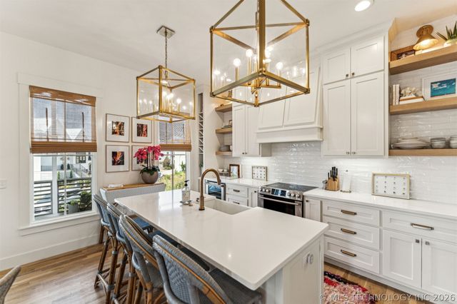 101 Lower Greenway, Carlton Landing, OK 74432