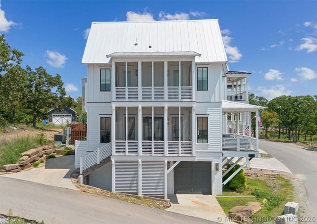 101 Lower Greenway, Carlton Landing, OK 74432