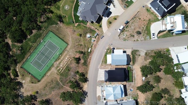 101 Lower Greenway, Carlton Landing, OK 74432
