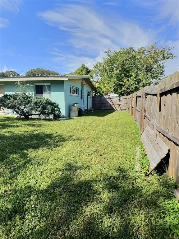 Image 28 of property listing at 617 GOODWIN AVENUE, New Smyrna Beach, FL 32169