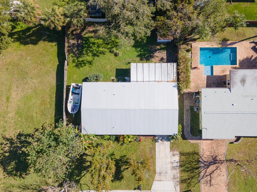 Image 5 of property listing at 617 GOODWIN AVENUE, New Smyrna Beach, FL 32169