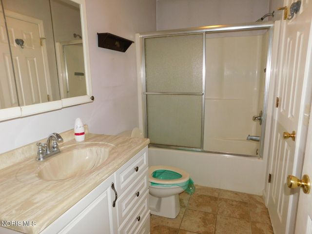 3782 Cherry Hill Court, Northwood, OH 43619