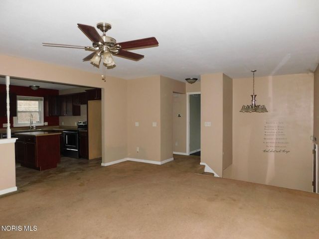 3782 Cherry Hill Court, Northwood, OH 43619