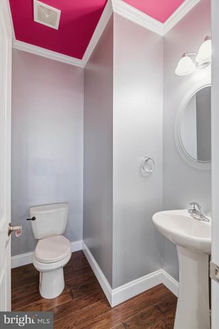 664 RICHMOND DR, Lancaster, PA 17601