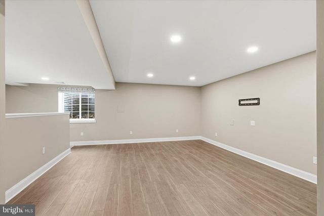 664 RICHMOND DR, Lancaster, PA 17601