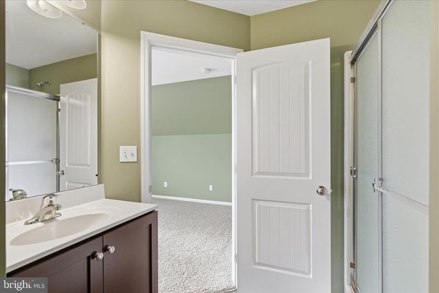 664 RICHMOND DR, Lancaster, PA 17601