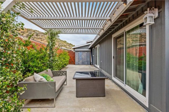 31919 Cinnabar, Castaic, CA 91384