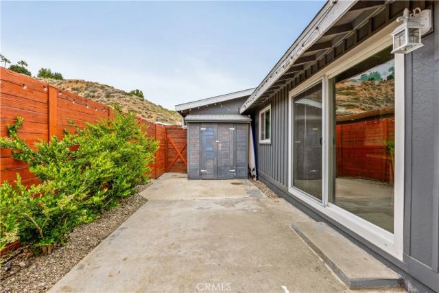 31919 Cinnabar, Castaic, CA 91384