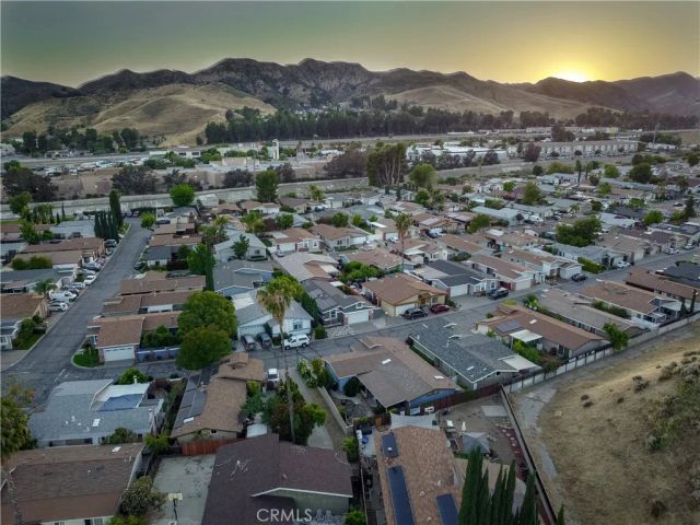 31919 Cinnabar, Castaic, CA 91384