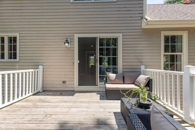 90 Northridge Dr, East Bridgewater, MA 02333