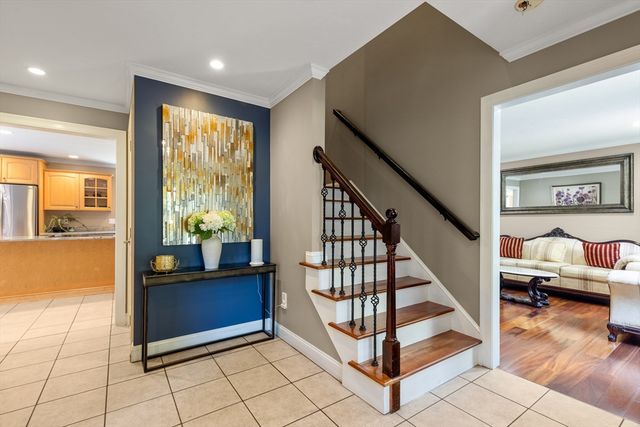 90 Northridge Dr, East Bridgewater, MA 02333