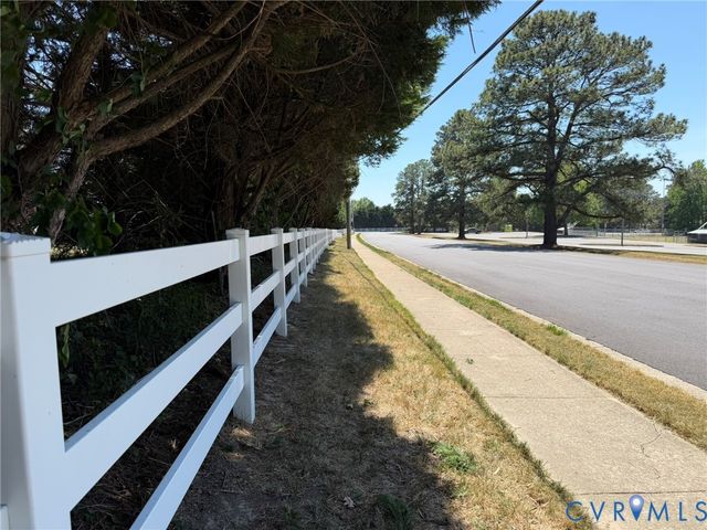 8017 Arbor Glen Pl, Henrico, VA 23227