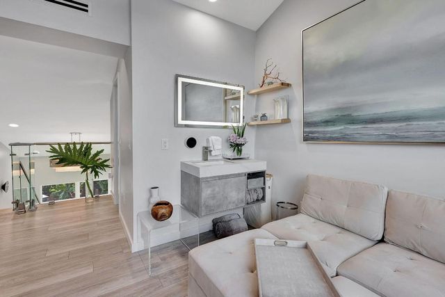 2404 Harbour Cove Drive, Hutchinson Island, FL 34949