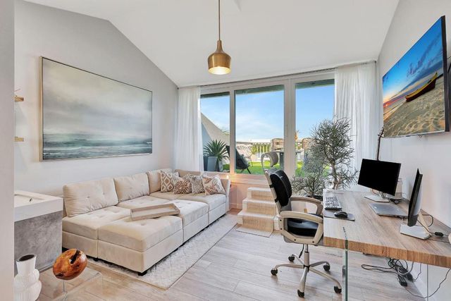 2404 Harbour Cove Drive, Hutchinson Island, FL 34949